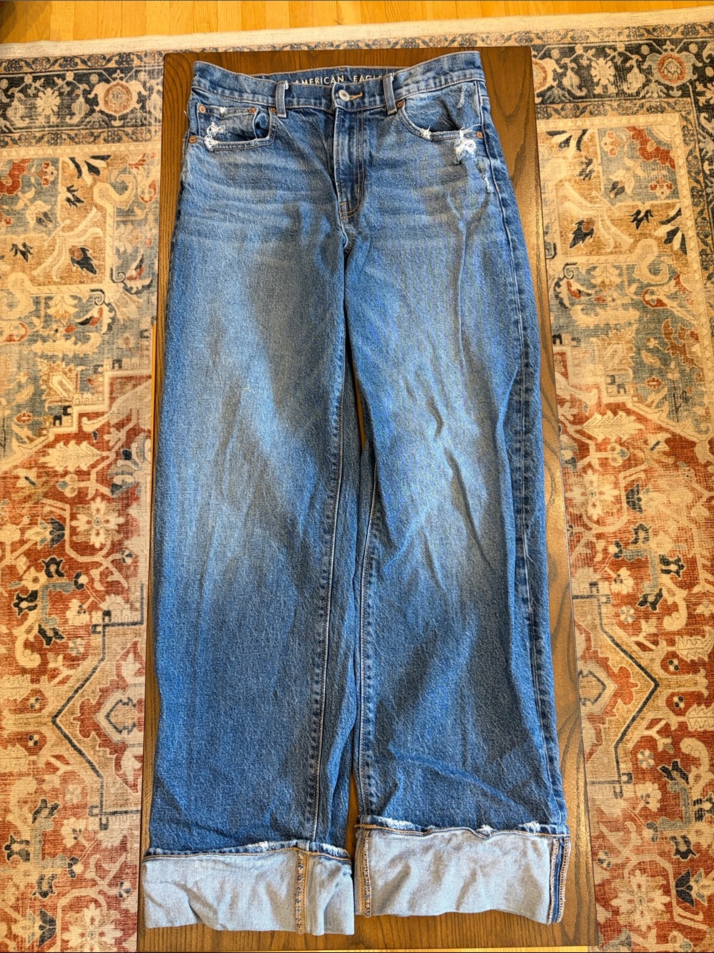 American Eagle Outfitters Light Blue Straight-Leg Stovepipe Women’s Jeans